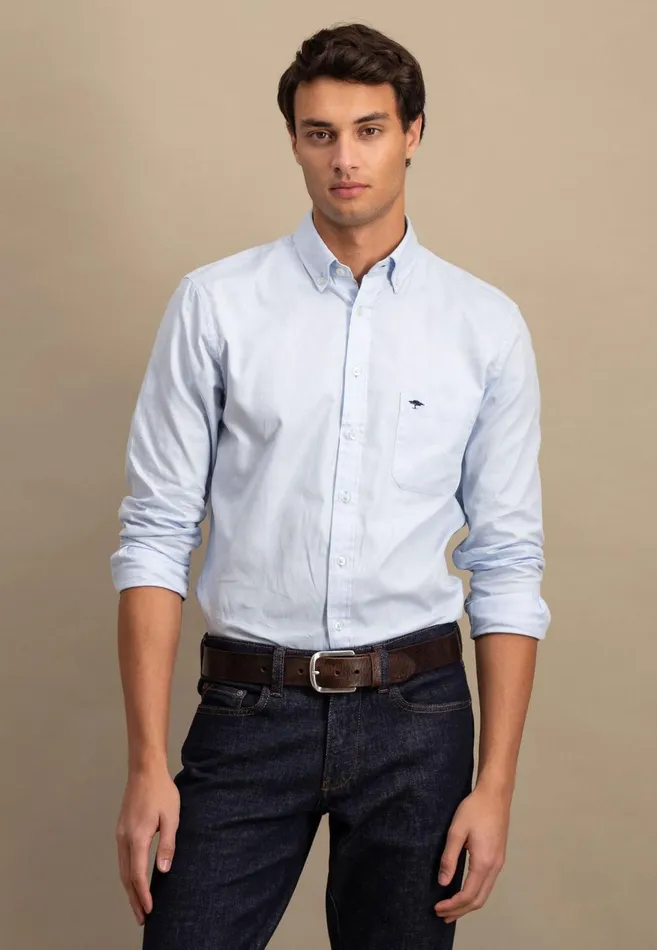 FYNCHHATTON Cotton Shirt With A Buttondown Collar Soft Bluenavycloud Bluewhite Men Shirts FYNCHHATTON Cotton Shirt With A Buttondown Collar Soft Bluenavycloud Bluewhite Men Shirts