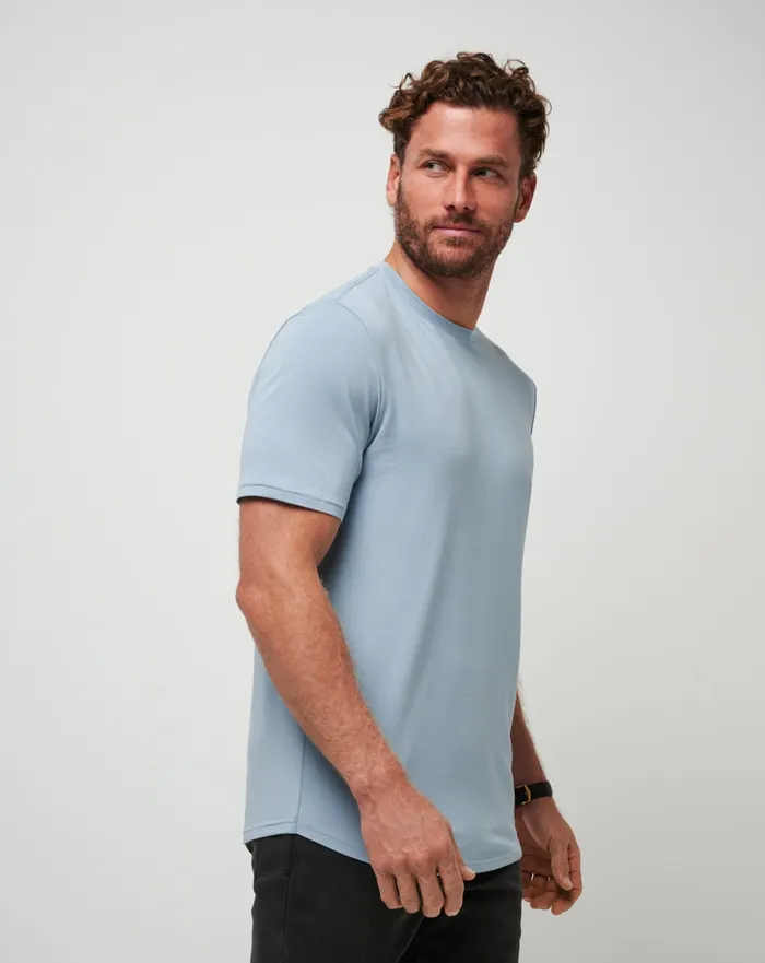 Men Tees TravisMathew CLOUD CREW TEE Dusty Blue