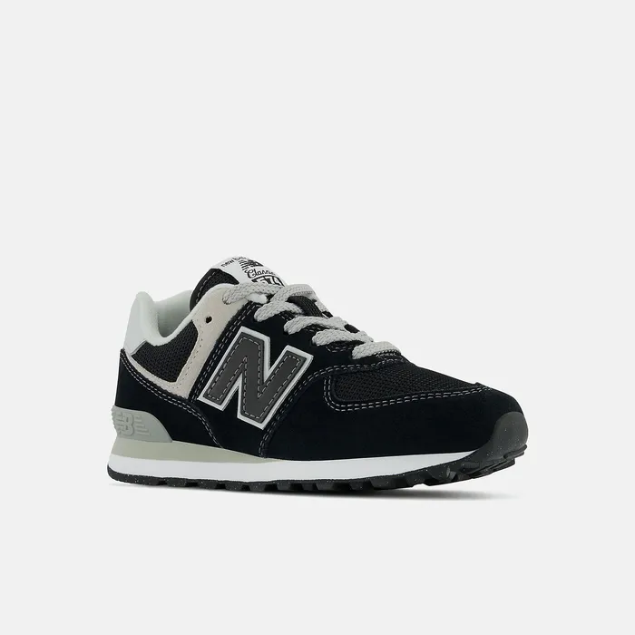 574 Core Black with White Kids Size 105 8211 3 New Balance