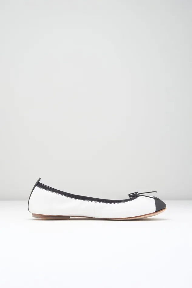 Adult Ballet Flats Bloch Ladies Rigel Ballet Flats White Black Leather