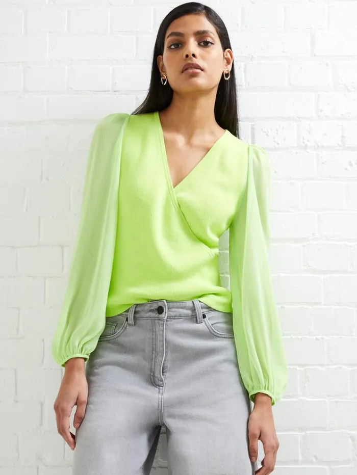 French Connection Jumpers and Cardigans Mozart Melody Mix VNeck Jumper Sharp Green 8211 Woman French Connection Jumpers and Cardigans Mozart Melody Mix VNeck Jumper Sharp Green 8211 Woman