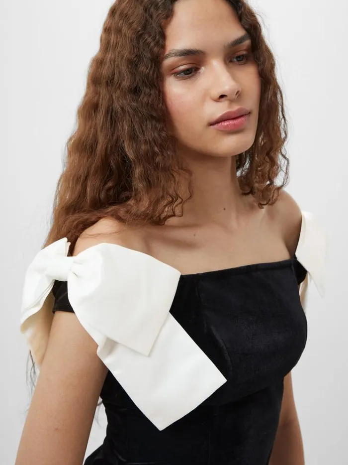 French Connection Tops Velvet Carey Satin Bow Top Blackporcelain Crea 8211 Woman French Connection Tops Velvet Carey Satin Bow Top Blackporcelain Crea 8211 Woman