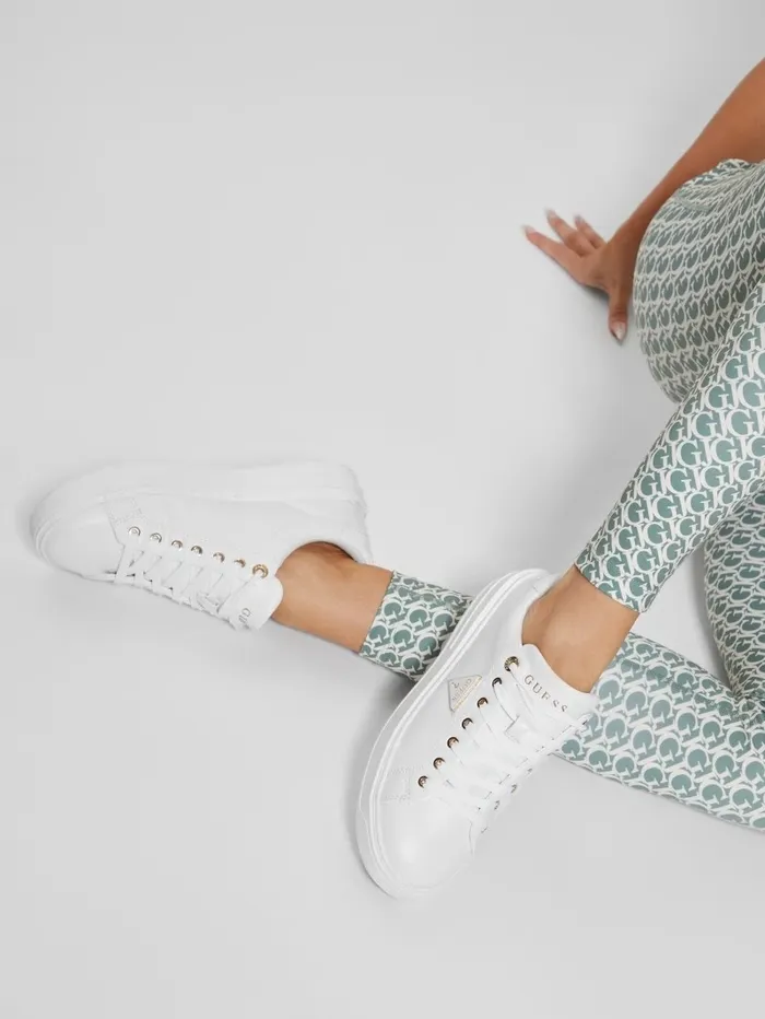GUESS Denesa LowTop Sneakers White Women Sneakers GUESS Denesa LowTop Sneakers White Women Sneakers