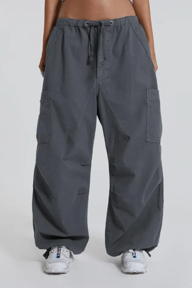 Jaded London Trousers and Pants Women Vintage Grey Parachute Cargo Pants Grey Jaded London Trousers and Pants Women Vintage Grey Parachute Cargo Pants Grey