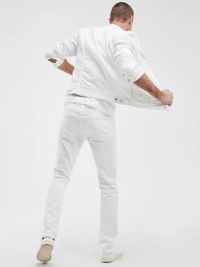 Jeans and Denim GUESS Men Eco Tapered Jeans Optic White Jeans and Denim GUESS Men Eco Tapered Jeans Optic White