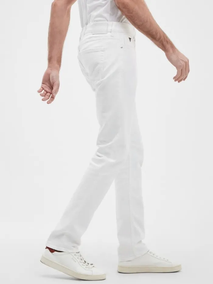 Jeans and Denim GUESS Men Eco Tapered Jeans Optic White Jeans and Denim GUESS Men Eco Tapered Jeans Optic White