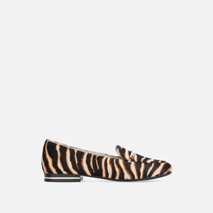 Kenneth Cole Balance Loafer Bar Graphic Zebra Women Flats