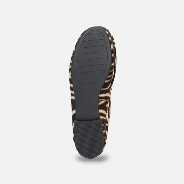 Kenneth Cole Balance Loafer Bar Graphic Zebra Women Flats Kenneth Cole Balance Loafer Bar Graphic Zebra Women Flats