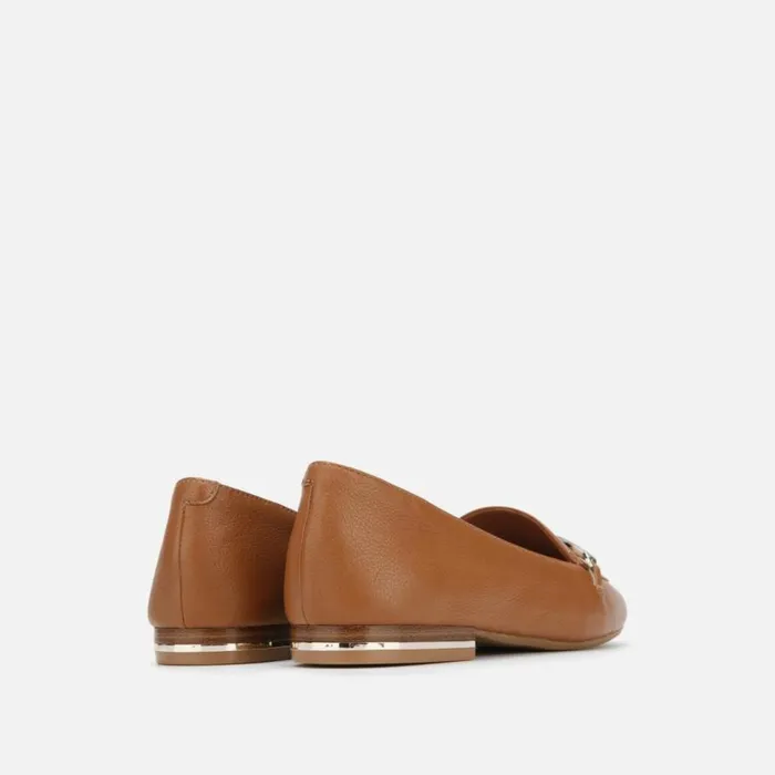 Kenneth Cole Balance Loafer Resin Bar Cognac Women Flats