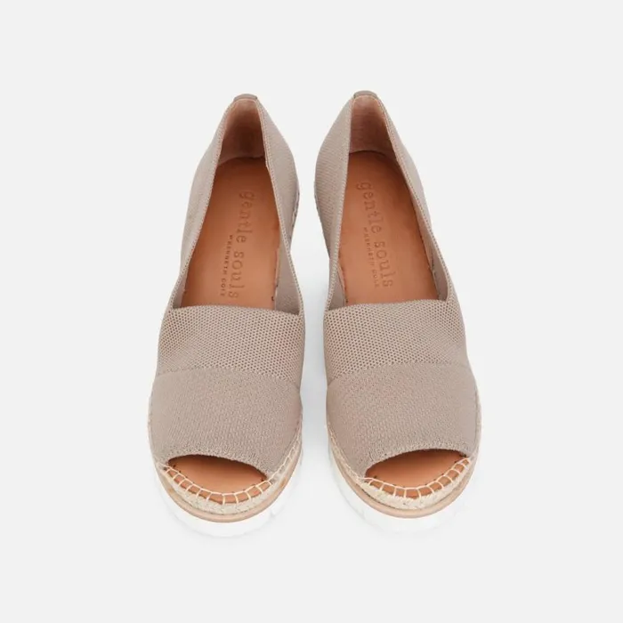Kenneth Cole Elyssa Sporty ALine Espadrille Wedge Mushroom Women Gentle Souls