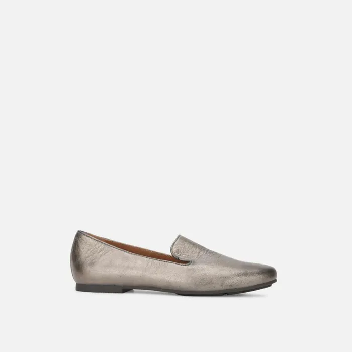 Kenneth Cole Eugene Metallic Loafer Flat Pewter Women Gentle Souls