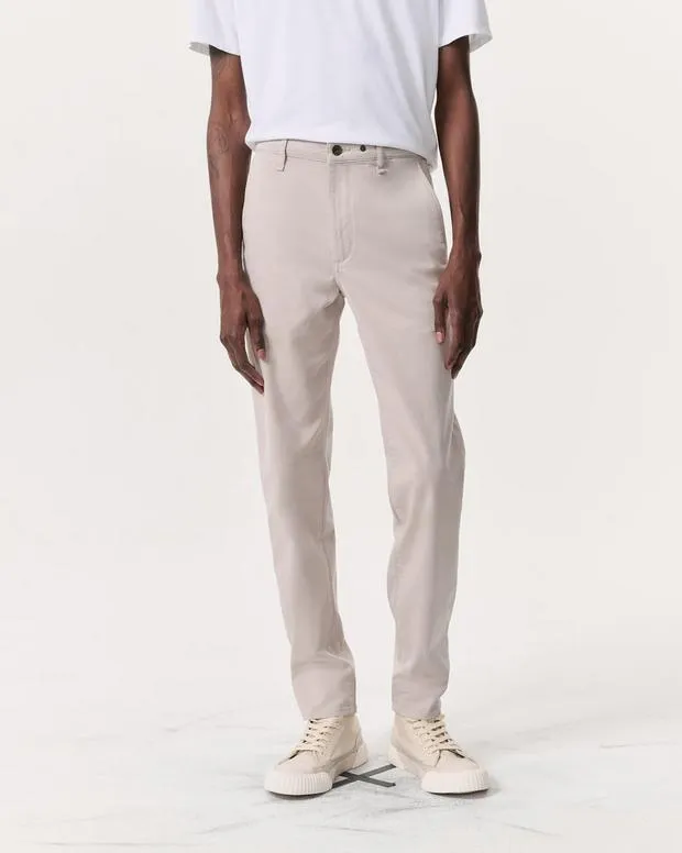Men Fit 3 8211 Athletic rag and bone Fit 2 Stretch Cotton Twill Chino Pants KhakiLeaf GreyNatural GreySalute
