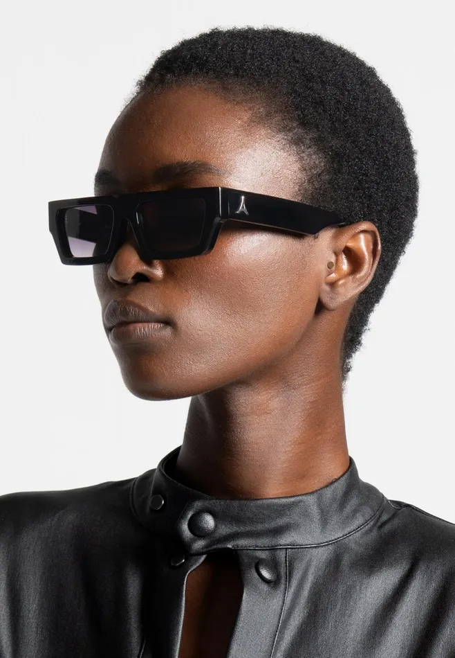 Men Manire De Voir Azur Sunglasses Gloss Black