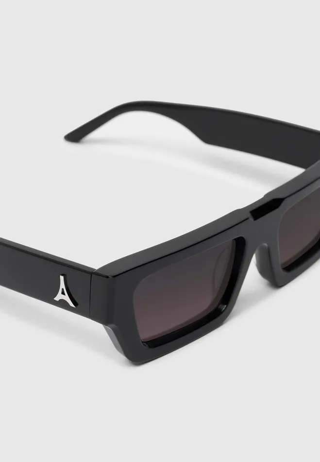 Men Manire De Voir Azur Sunglasses Gloss Black