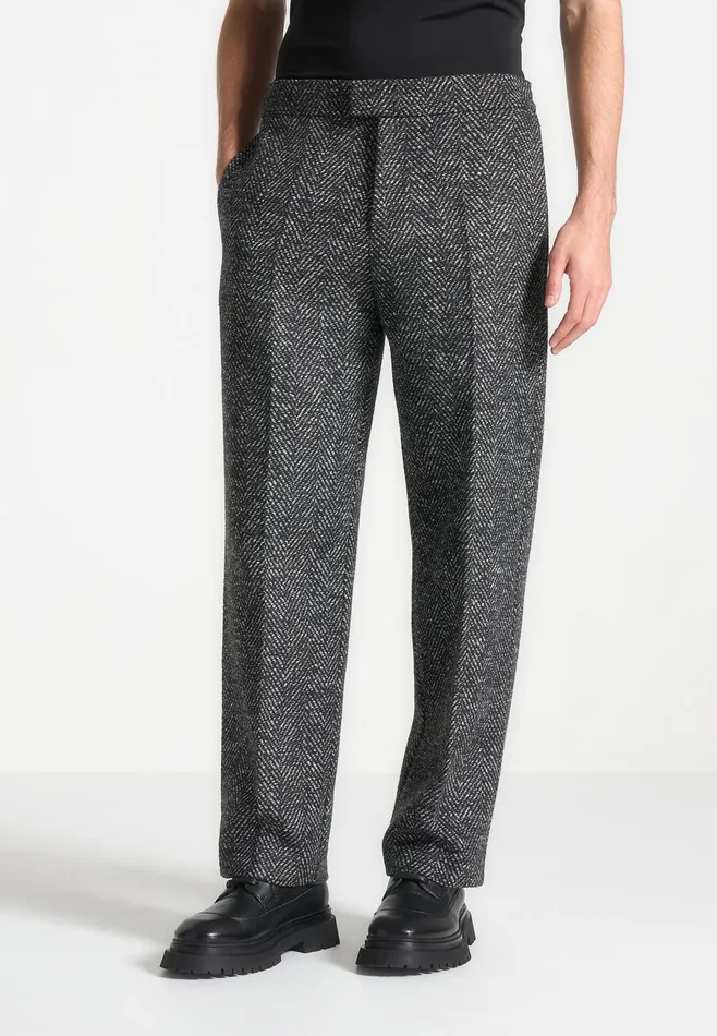 Men Manire De Voir Brushed Herringbone Trousers Black