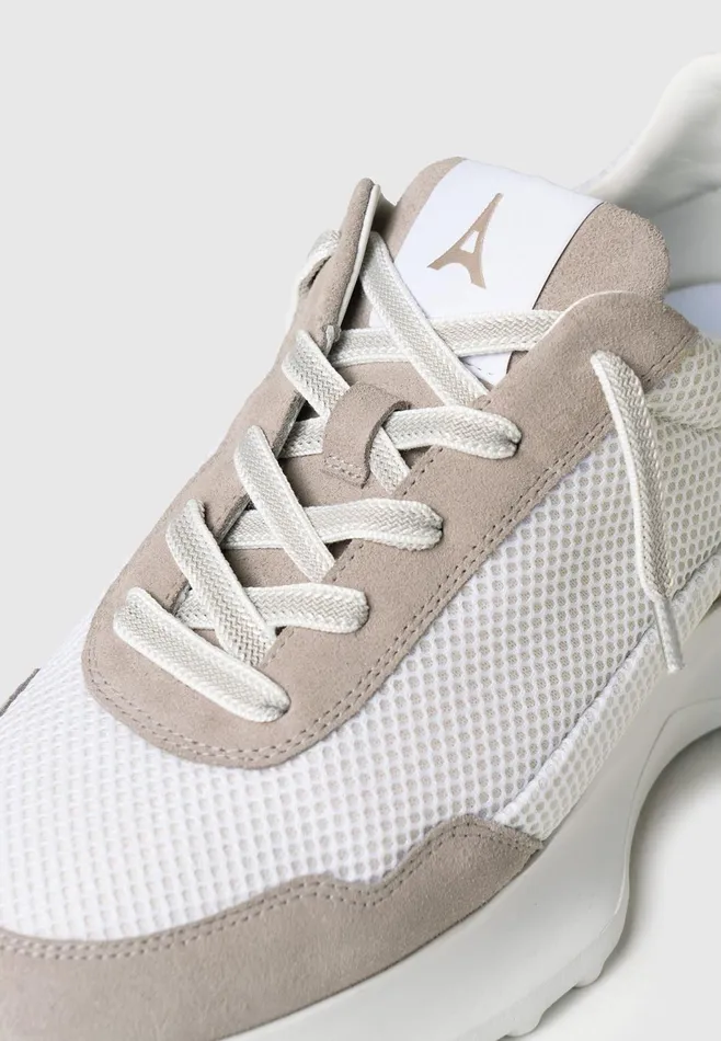 Men Manire De Voir Lartiste Runner Whitebeige
