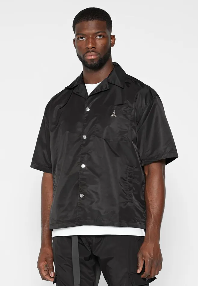 Men Manire De Voir Nylon Revere Shirt Black
