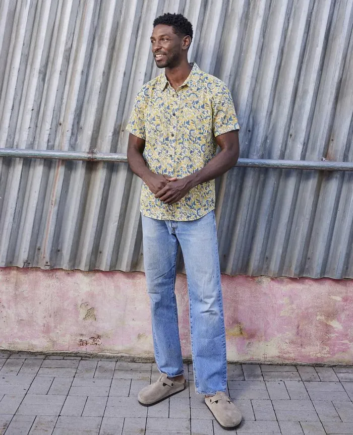 Men Shirts Toad and Co Salton Short Sleeve Shirt Mantis Kalamkari Print