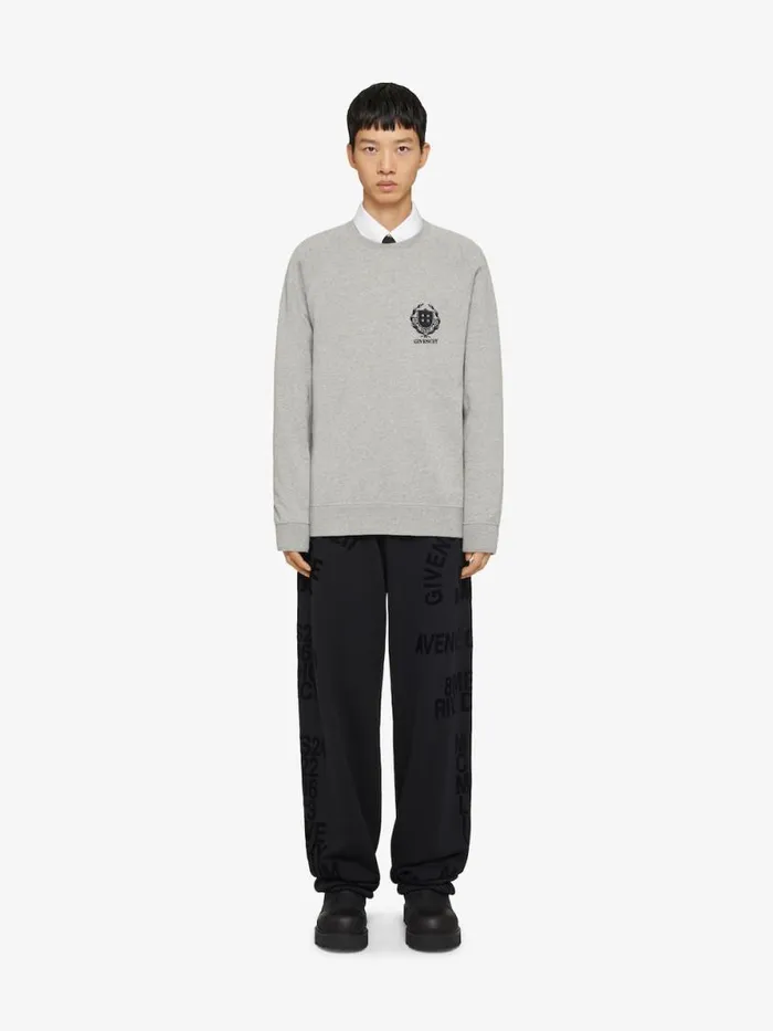 Men Sweatshirts and Hoodies Givenchy GIVENCHY Crest Slim Fit Sweatshirt In Fleece Light Grey Melange Men Sweatshirts and Hoodies Givenchy GIVENCHY Crest Slim Fit Sweatshirt In Fleece Light Grey Melange
