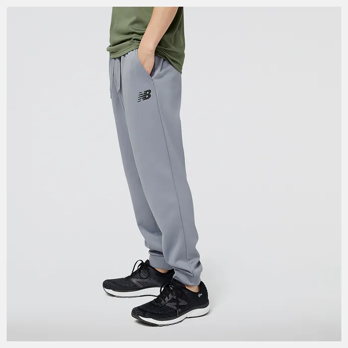 New Balance Tenacity Performance Fleece Pant GUNMETAL Men Pants New Balance Tenacity Performance Fleece Pant GUNMETAL Men Pants
