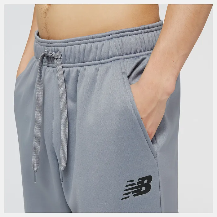 New Balance Tenacity Performance Fleece Pant GUNMETAL Men Pants New Balance Tenacity Performance Fleece Pant GUNMETAL Men Pants