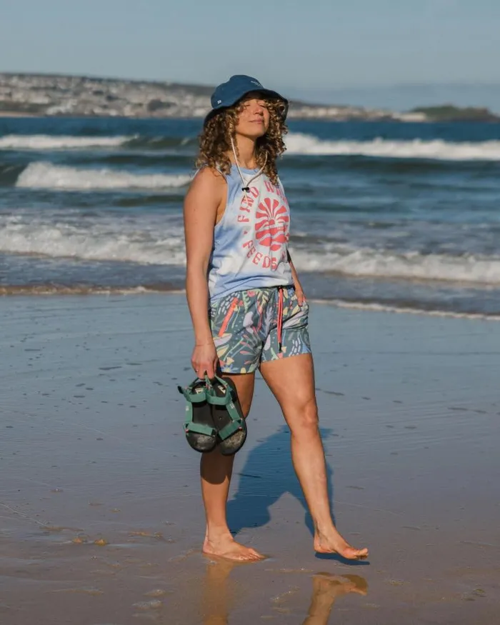 Passenger Bottoms Way Out Organic All Purpose Short Abstract Seaweed Tidal Blue Abstract Seaweed Tidal Blue 8211 Women