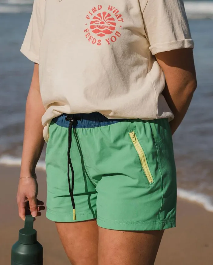 Passenger Bottoms Way Out Organic All Purpose Short Green Spruce Green Spruce 8211 Women