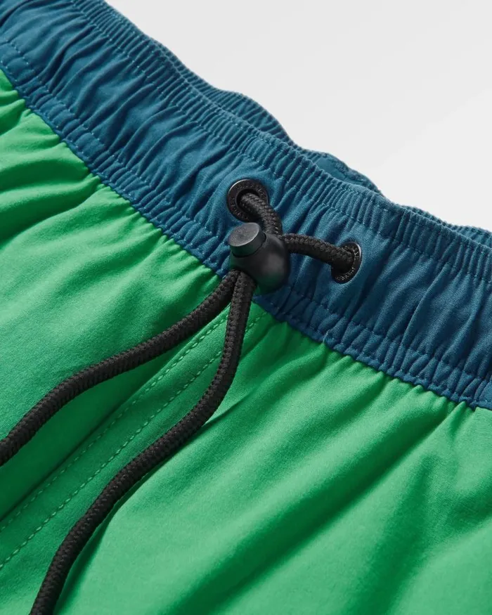 Passenger Bottoms Way Out Organic All Purpose Short Green Spruce Green Spruce 8211 Women