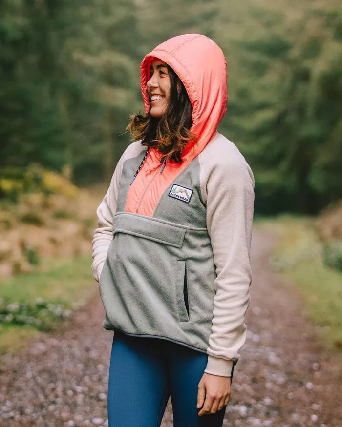 Passenger Tops Alexander Recycled Polar Hooded Fleece Pistachio Pistachio 8211 Women