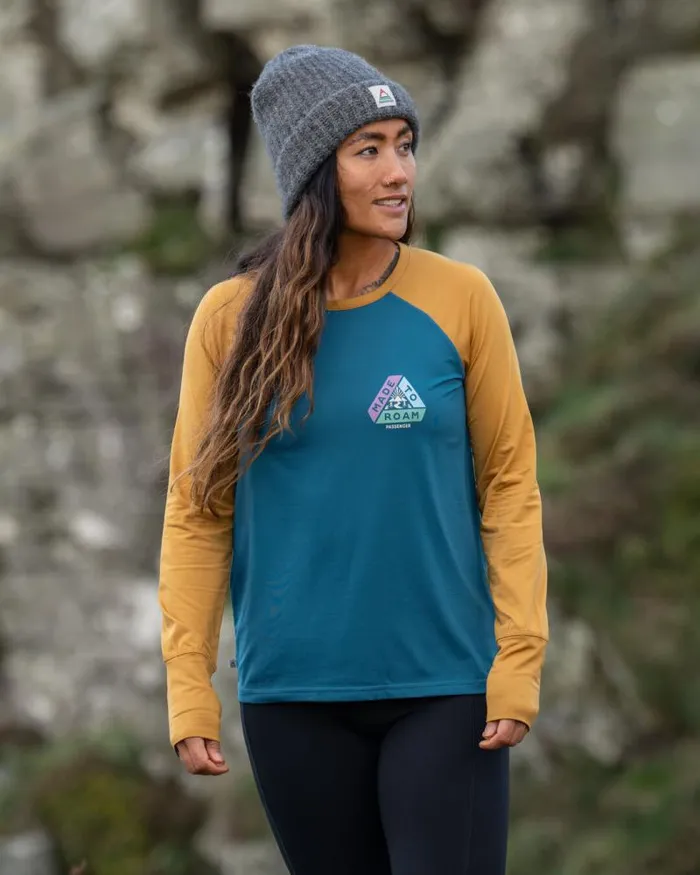 Passenger Tops River Recycled Active LS TShirt Dusty Ochre Corsair Blue Dusty Ochre Corsair Blue 8211 Women