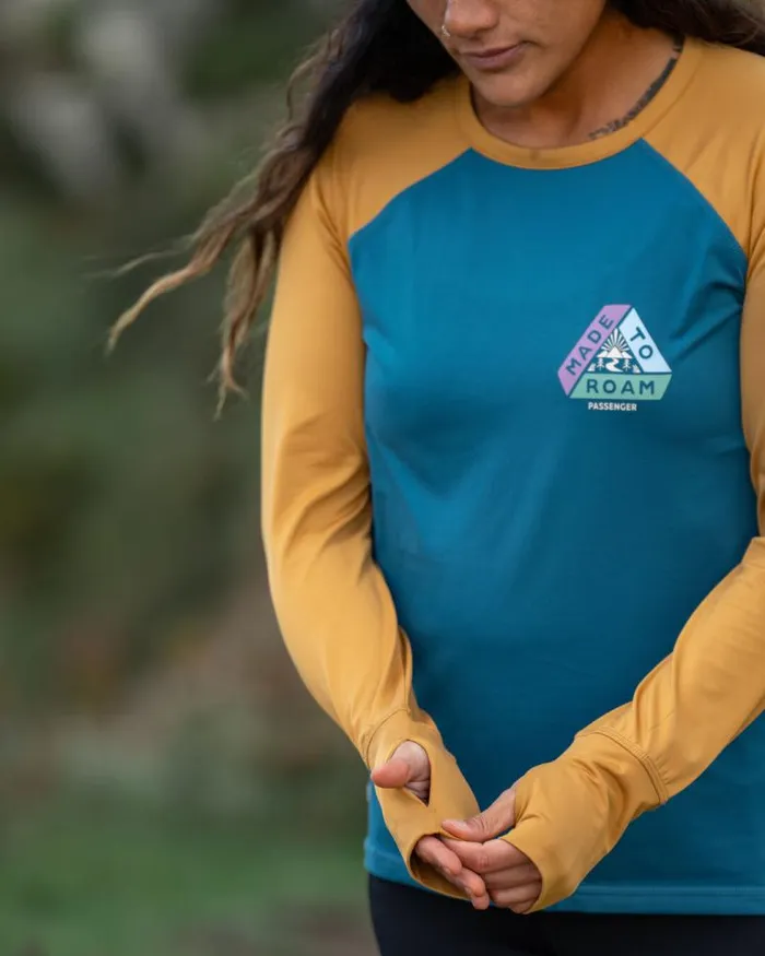 Passenger Tops River Recycled Active LS TShirt Dusty Ochre Corsair Blue Dusty Ochre Corsair Blue 8211 Women