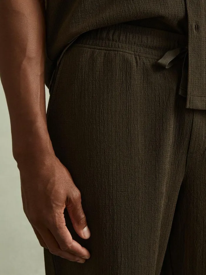 REISS Pants Men Textured Crepe Drawstring Trousers Dark Olive Green