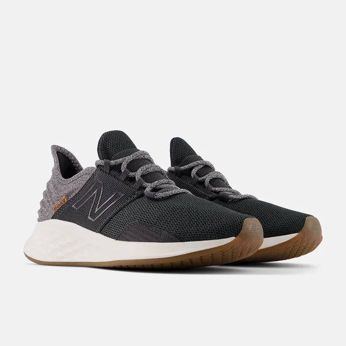 Running Women New Balance FRESH FOAM ROAV Blacktop with Gum