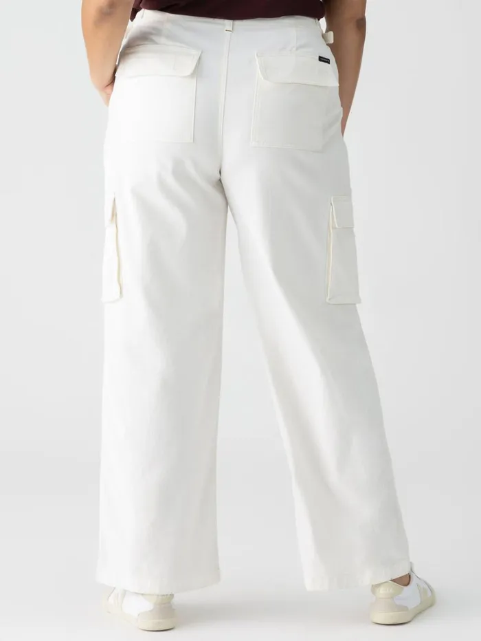 Sanctuary Clothing Inclusive Women Reissue Cargo Standard Rise Pant White Inclusive Collection