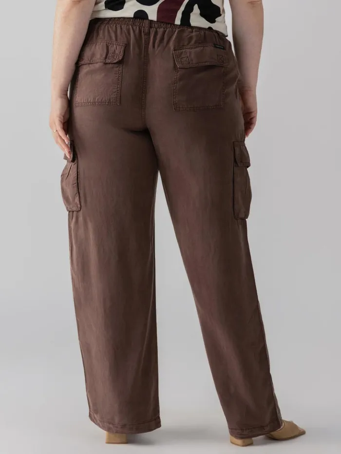 Sanctuary Clothing Inclusive Women Relaxed Reissue Cargo Standard Rise Pant Mud Bath Inclusive Collection