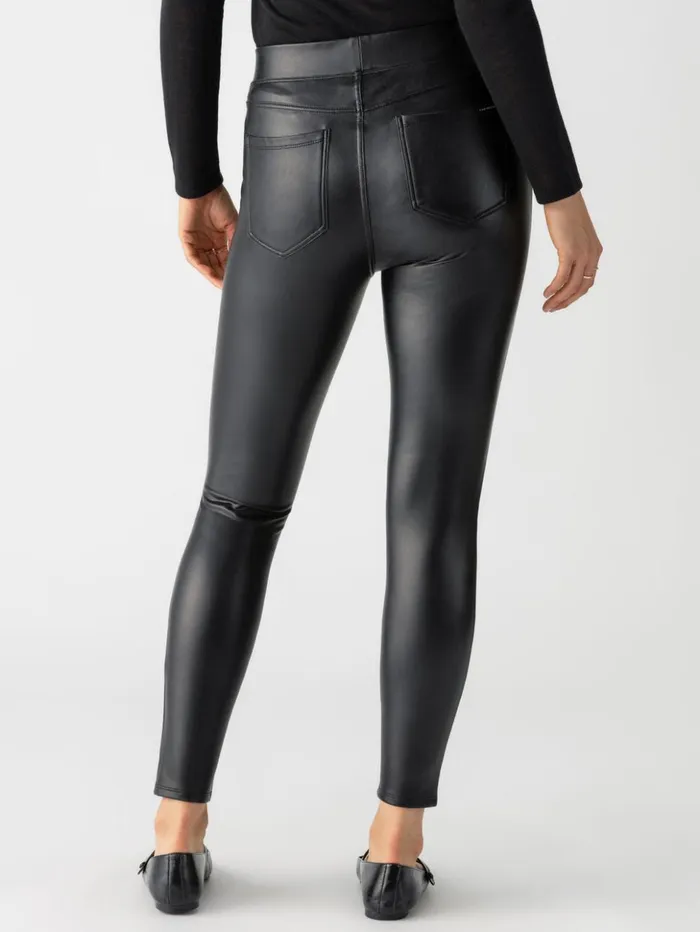 Sanctuary Clothing Leggings Women Runway Semi High Rise Legging Slick Black