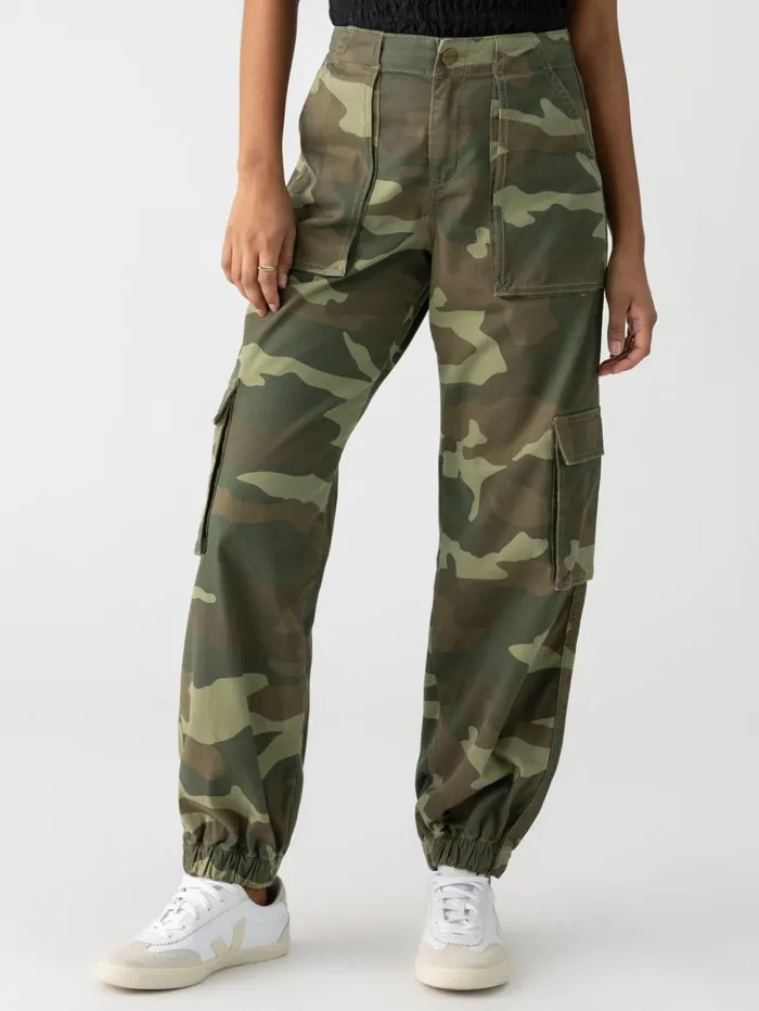 Sanctuary Clothing Pants Women Cyber Cargo Standard Rise Pant Renew Camo