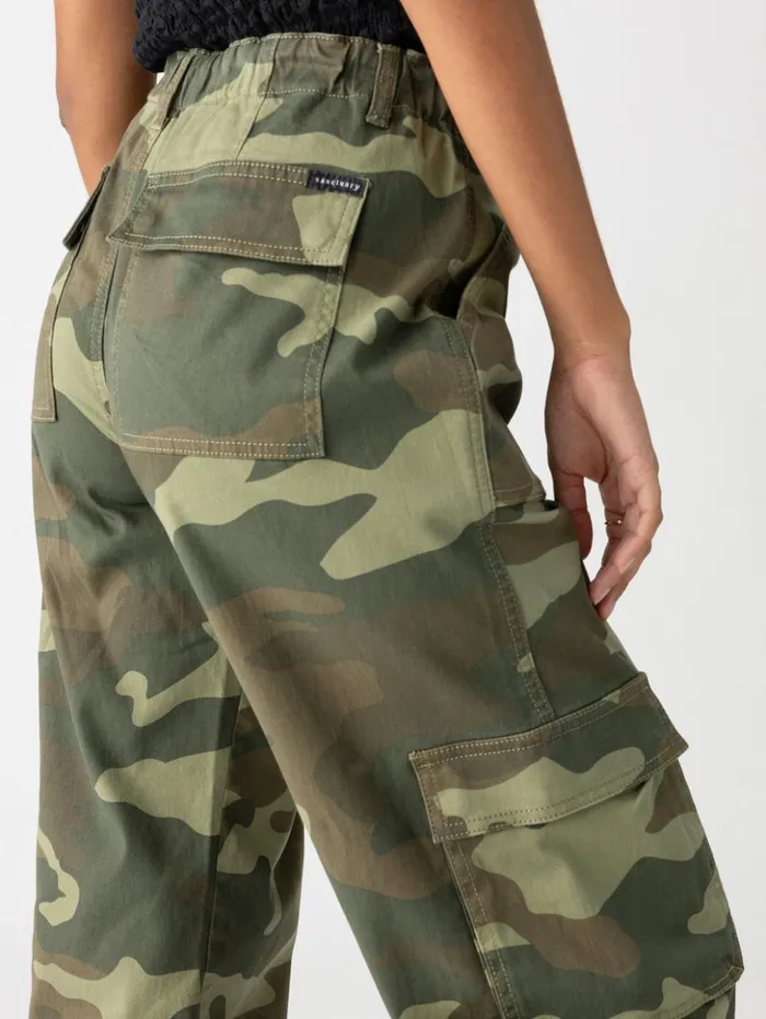 Sanctuary Clothing Pants Women Cyber Cargo Standard Rise Pant Renew Camo