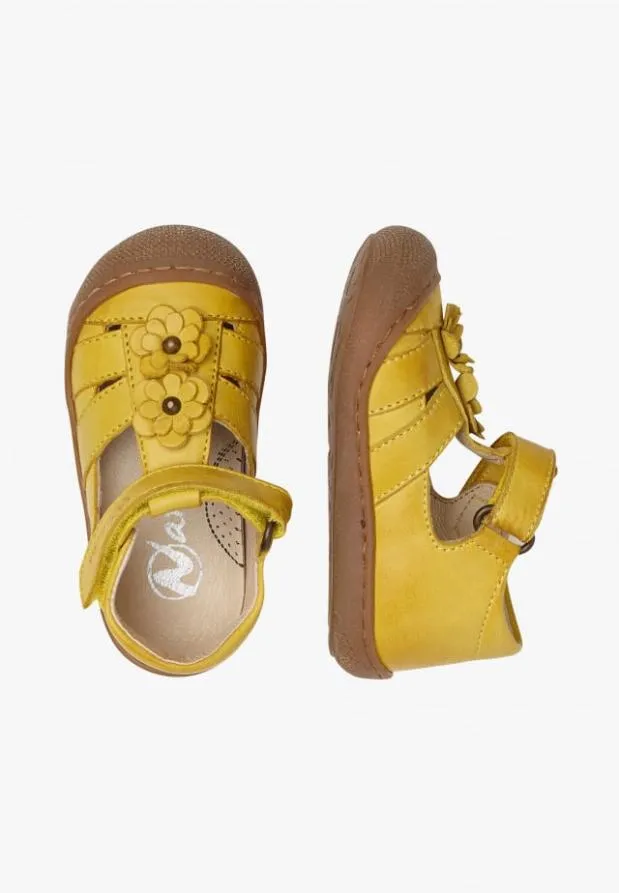 Sandals Kids Naturino NATURINO MAGGY Yellow Sandals Kids Naturino NATURINO MAGGY Yellow