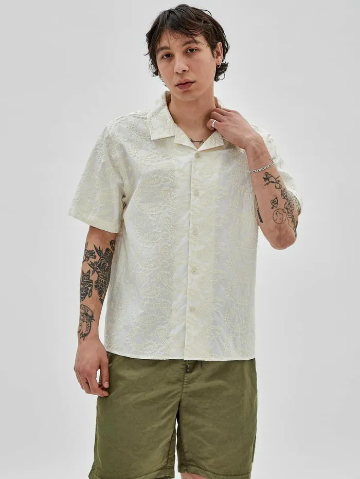 Shirts GUESS Men GUESS Originals Embroidered Paisley Shirt Lemon Washed