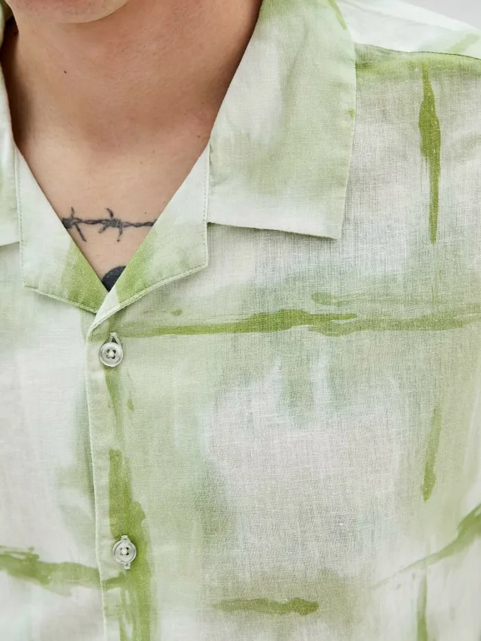 Shirts GUESS Men GUESS Originals Painter Shirt Green Fairway Multi Shirts GUESS Men GUESS Originals Painter Shirt Green Fairway Multi