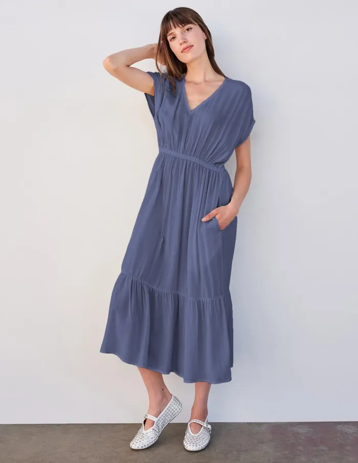 Sundry Clothing Dresses Women Women039s Midi Dress With Ruffle In Navy Navy