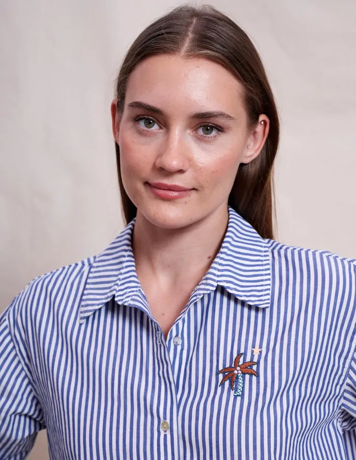 Sundry Clothing Shirting Women Women039s Oversized Shirt With Embroidery In Deep Navy Deep Navy Sundry Clothing Shirting Women Women039s Oversized Shirt With Embroidery In Deep Navy Deep Navy