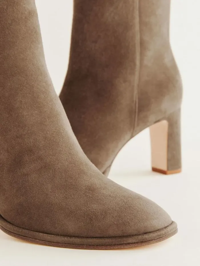 The Reformation Gillian Ankle Boot Farro Suede 8211 Shoes