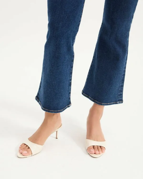 Tia CrocEmbossed Sandal Parchment Women Veronica Beard Shoes Tia CrocEmbossed Sandal Parchment Women Veronica Beard Shoes