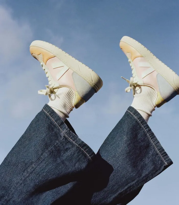 VEJA V10 LEATHER PETALE WHITE MULTICO Women V10