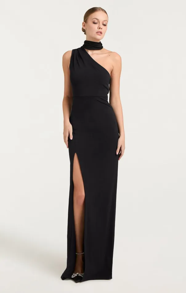 Women Cinq Sept Cocktail and Evening Mia Gown Black