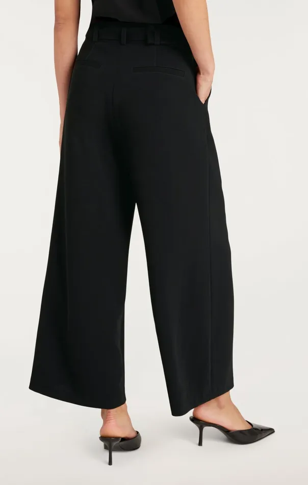 Women Cinq Sept Pants Cropped Shauna Pant Black