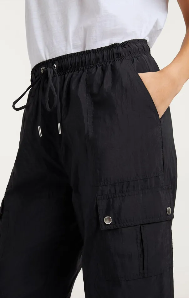 Women Cinq Sept Pants Nitsan Parachute Pant Black