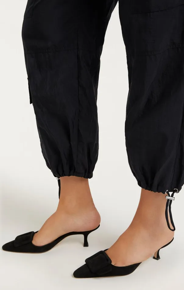 Women Cinq Sept Pants Nitsan Parachute Pant Black